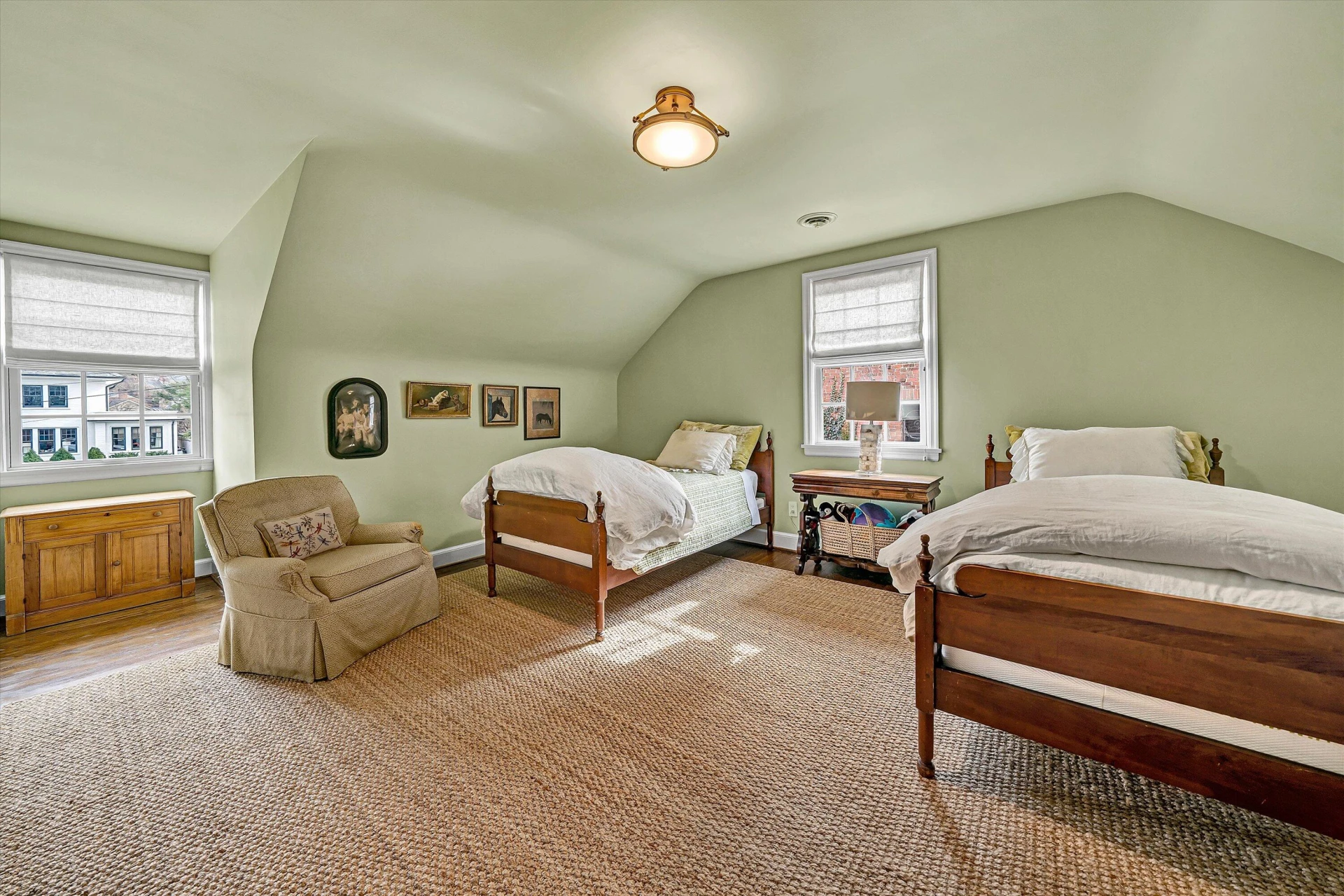 2609 Stanley AVE SE - Photo 52