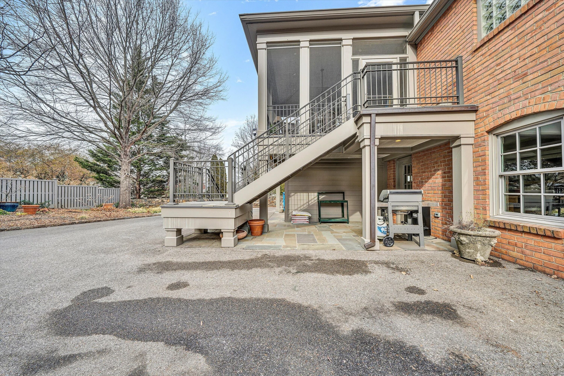 2609 Stanley AVE SE - Photo 73