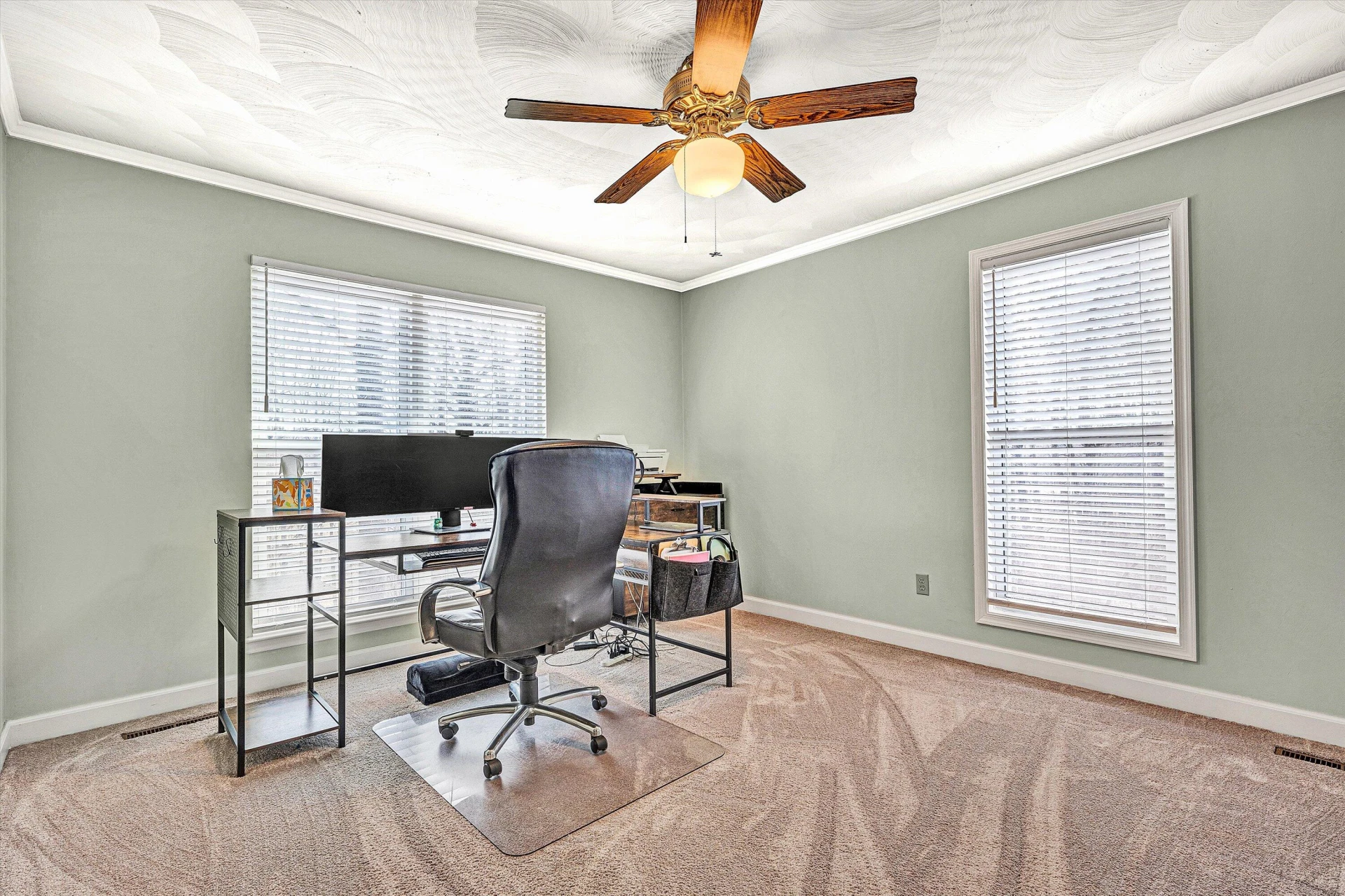 221 Summer CIR - Photo 31