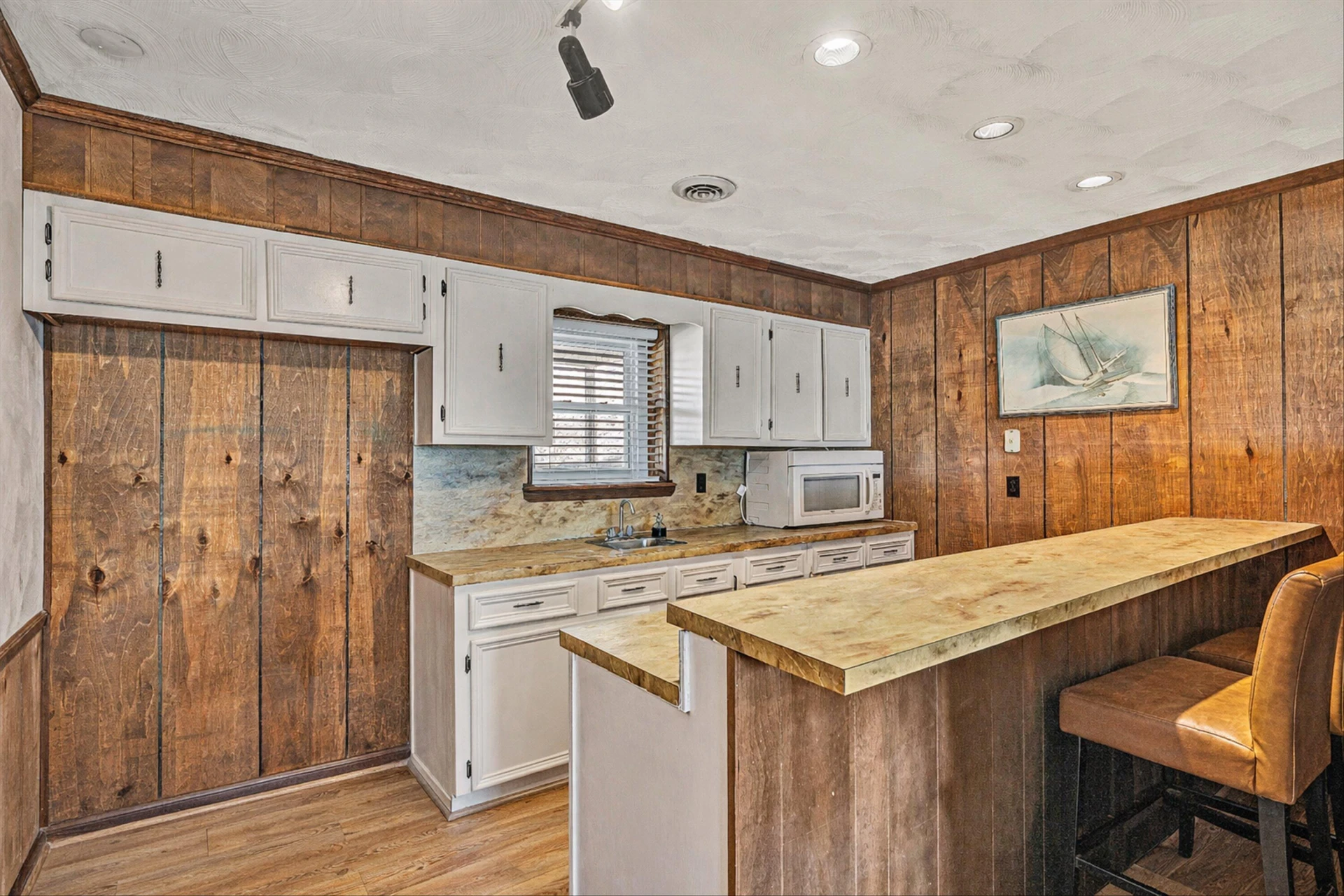 221 Summer CIR - Photo 33