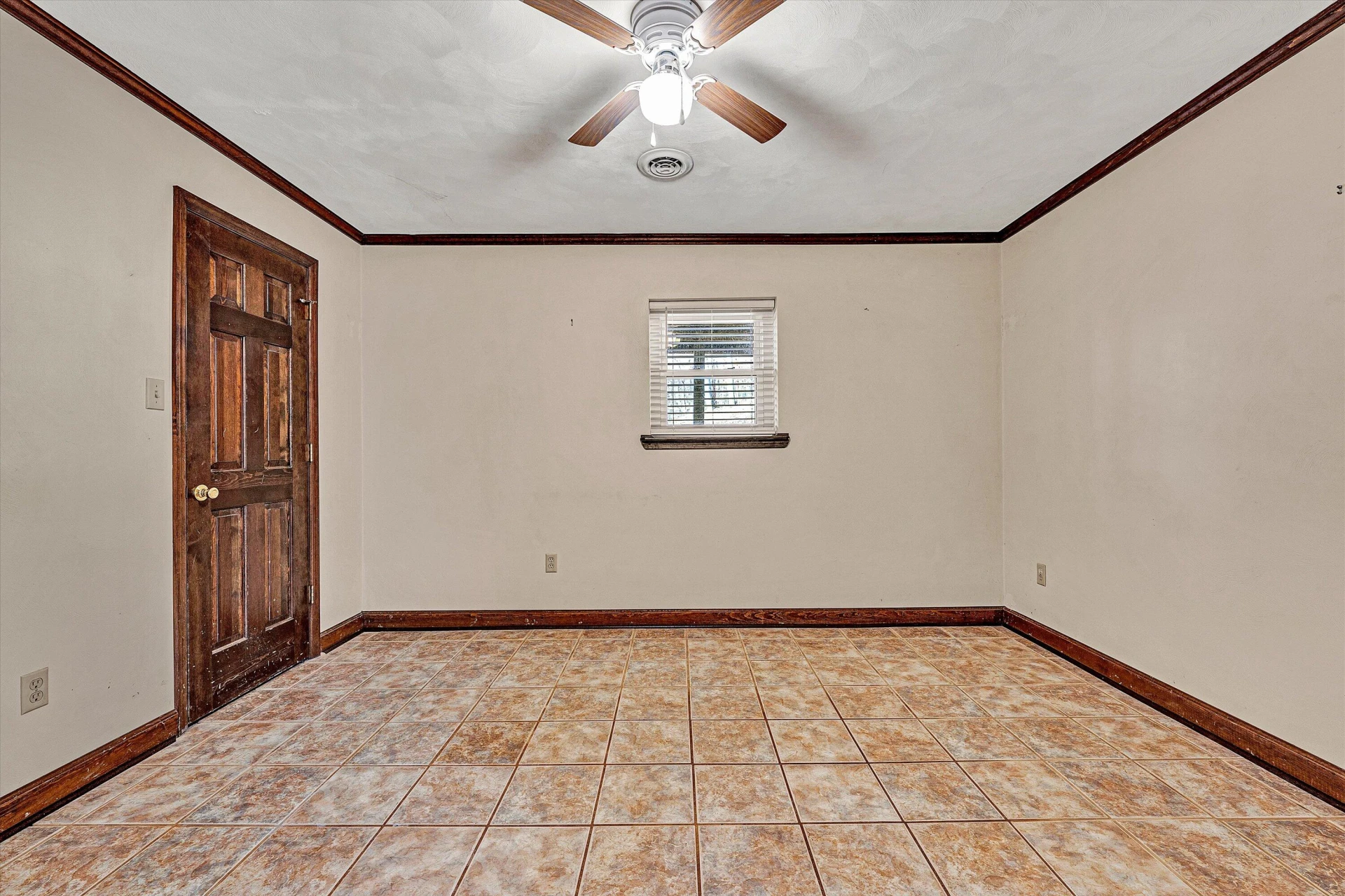 221 Summer CIR - Photo 35