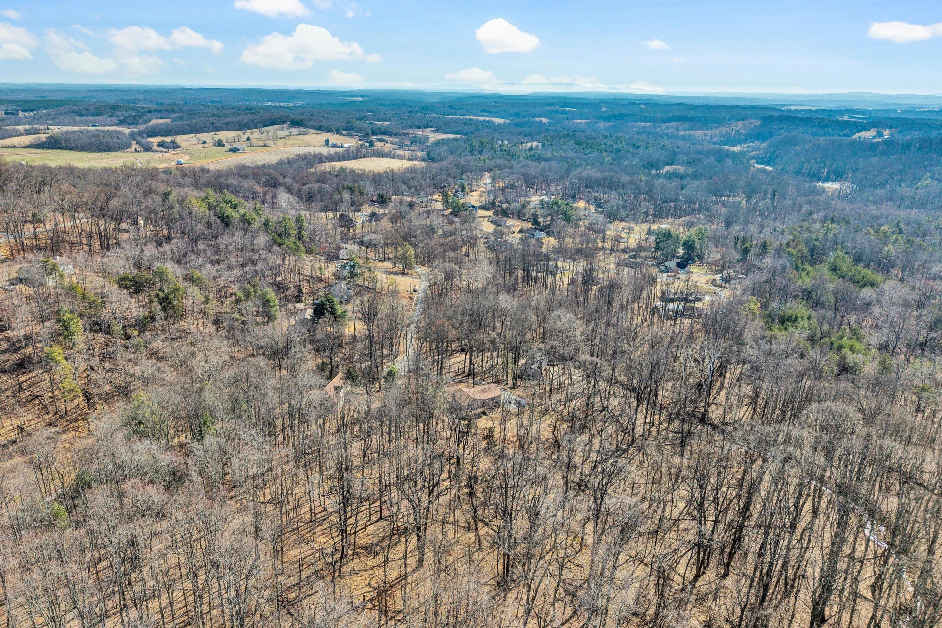 221 Summer CIR - Photo 8