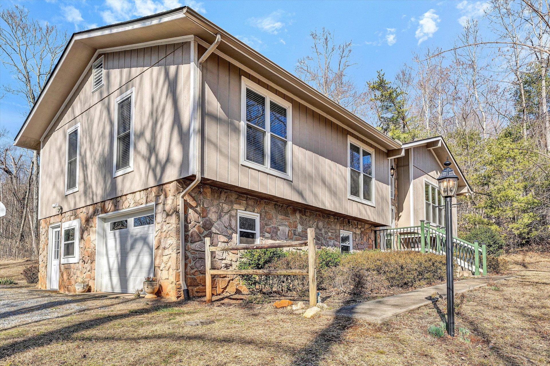 221 Summer CIR - Photo 11