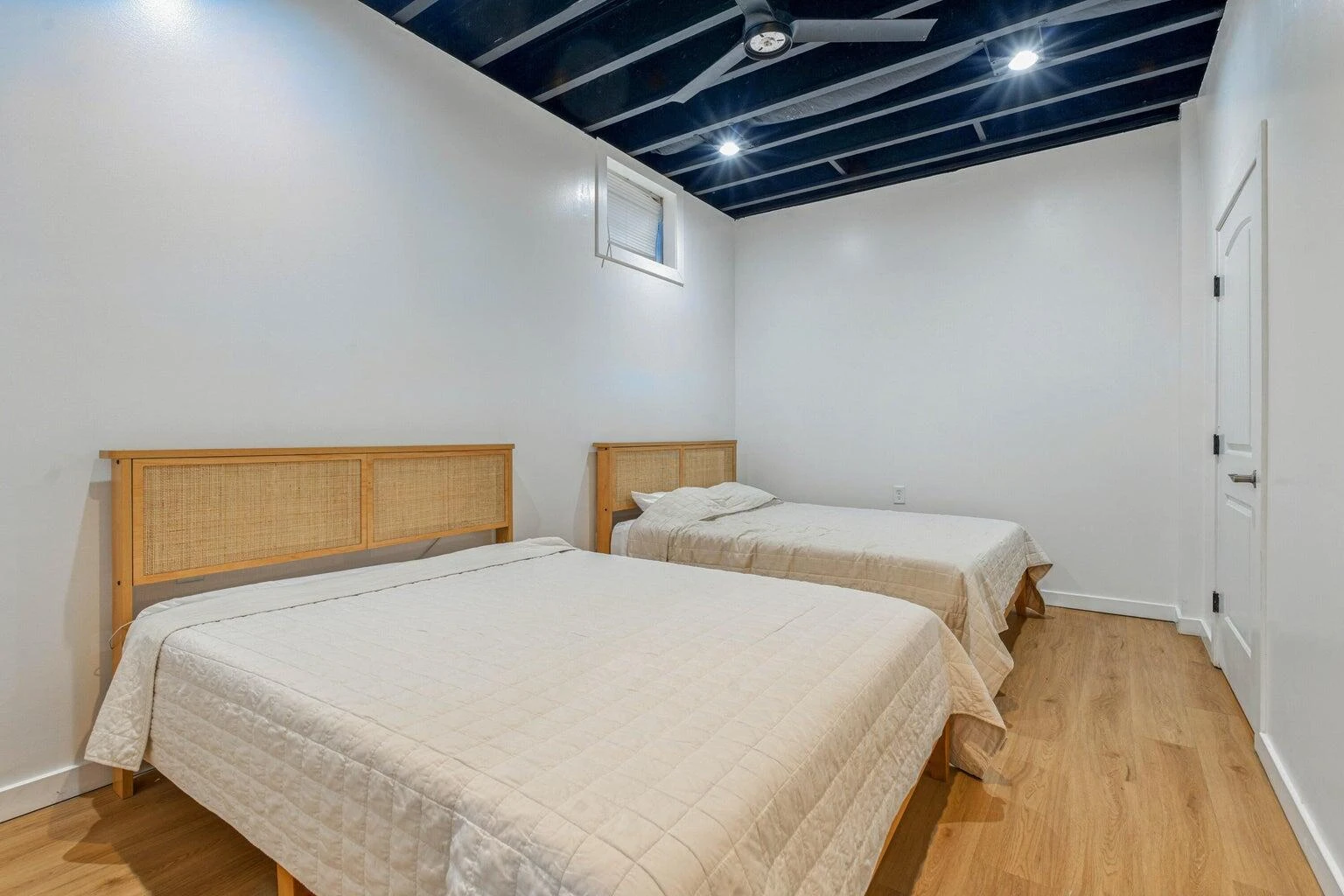106 Sherwood DR - Photo 46