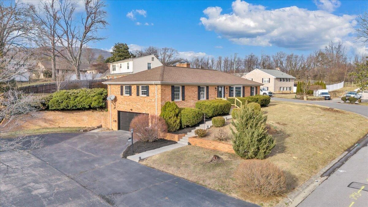 971 Stonegate DR - Photo 58