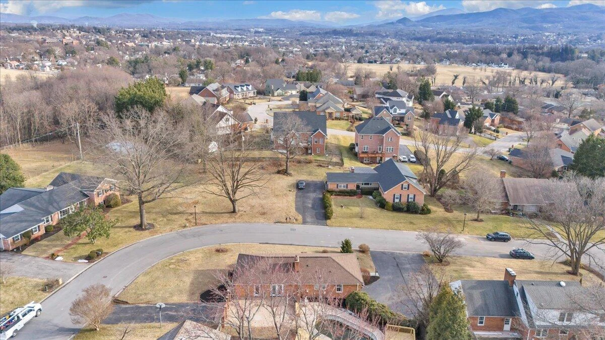 971 Stonegate DR - Photo 64