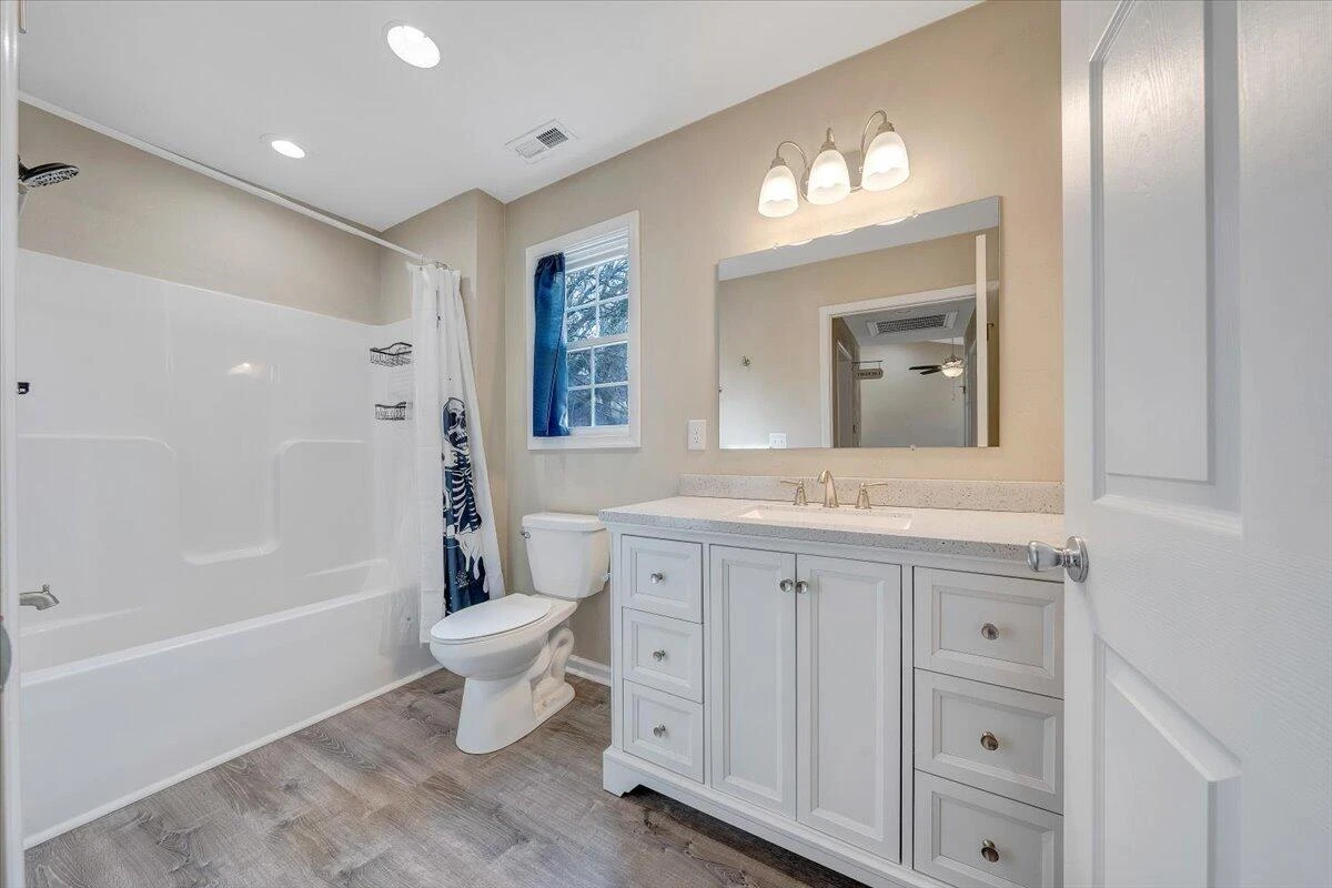 1427 Varnell AVE NE - Photo 18
