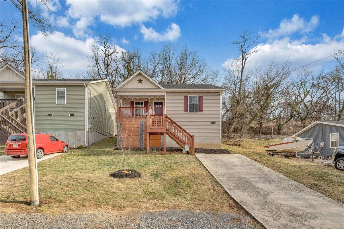 1427 Varnell AVE NE - Photo 32