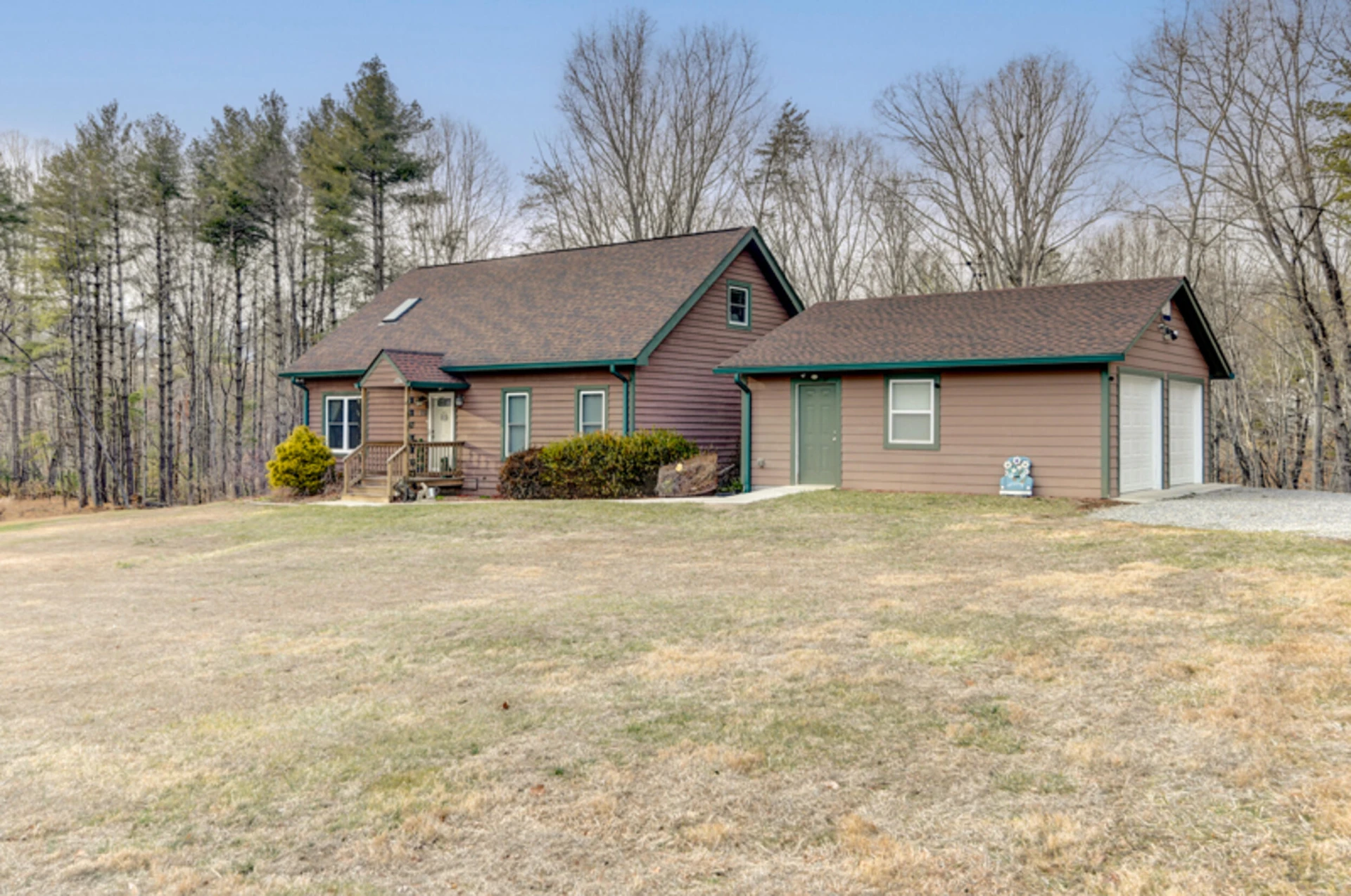 223 Cahas Mountain RD - Photo 2