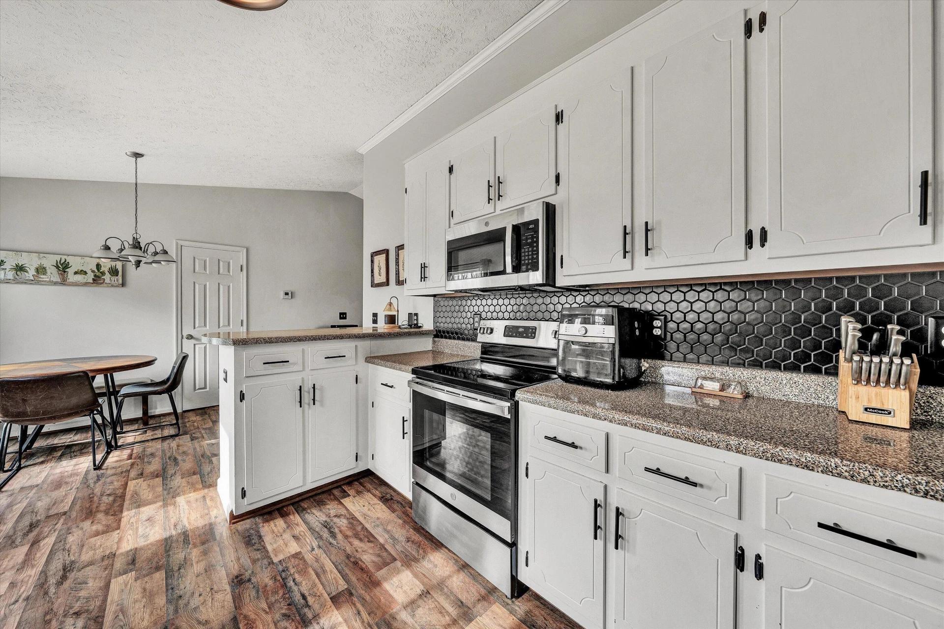 1188 AIRPORT RD - Photo 17