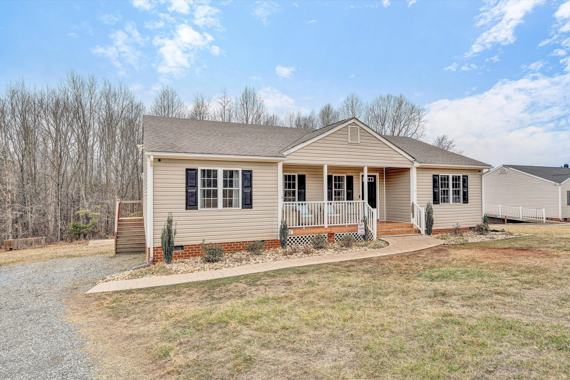 1188 AIRPORT RD - Photo 4