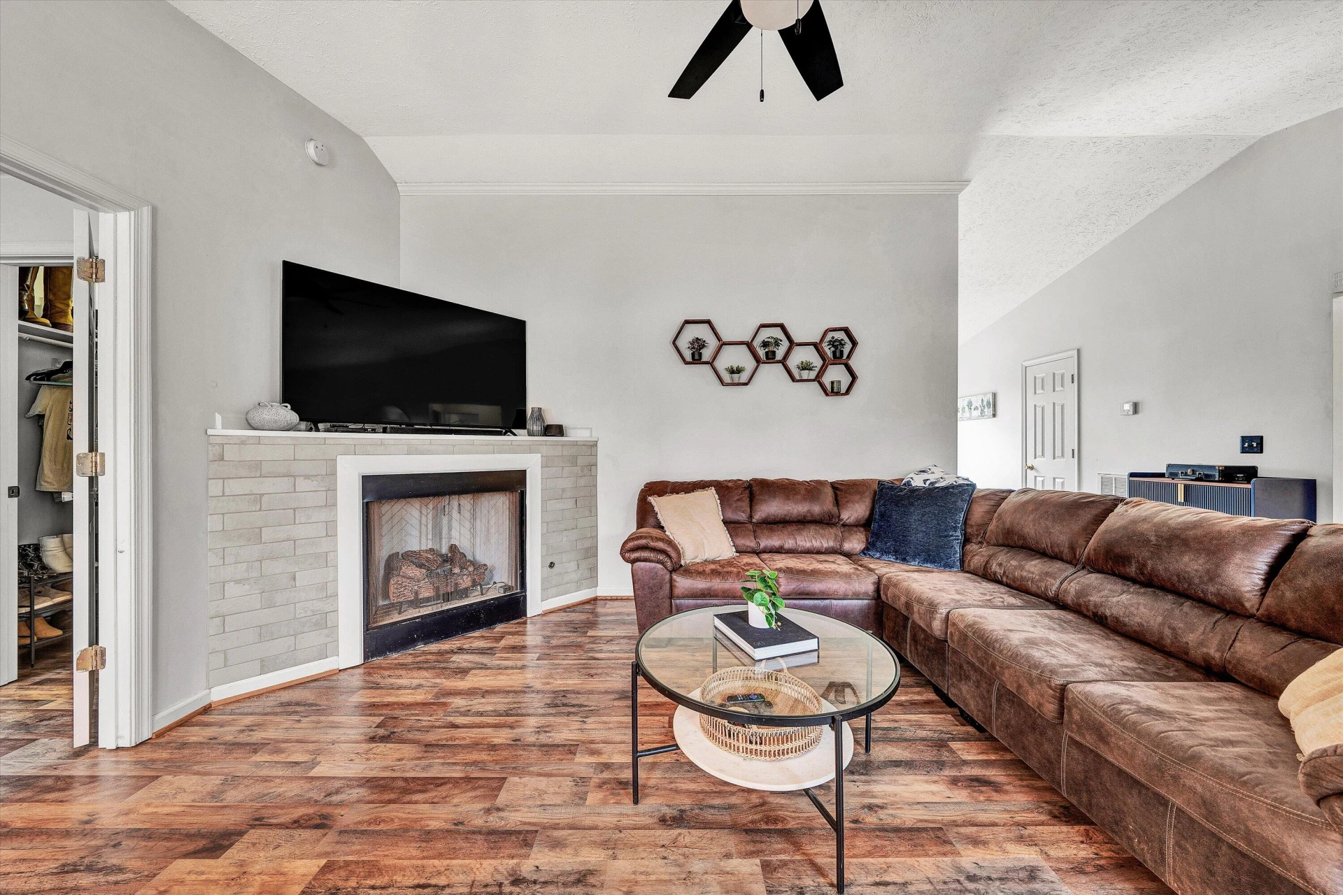 1188 AIRPORT RD - Photo 10
