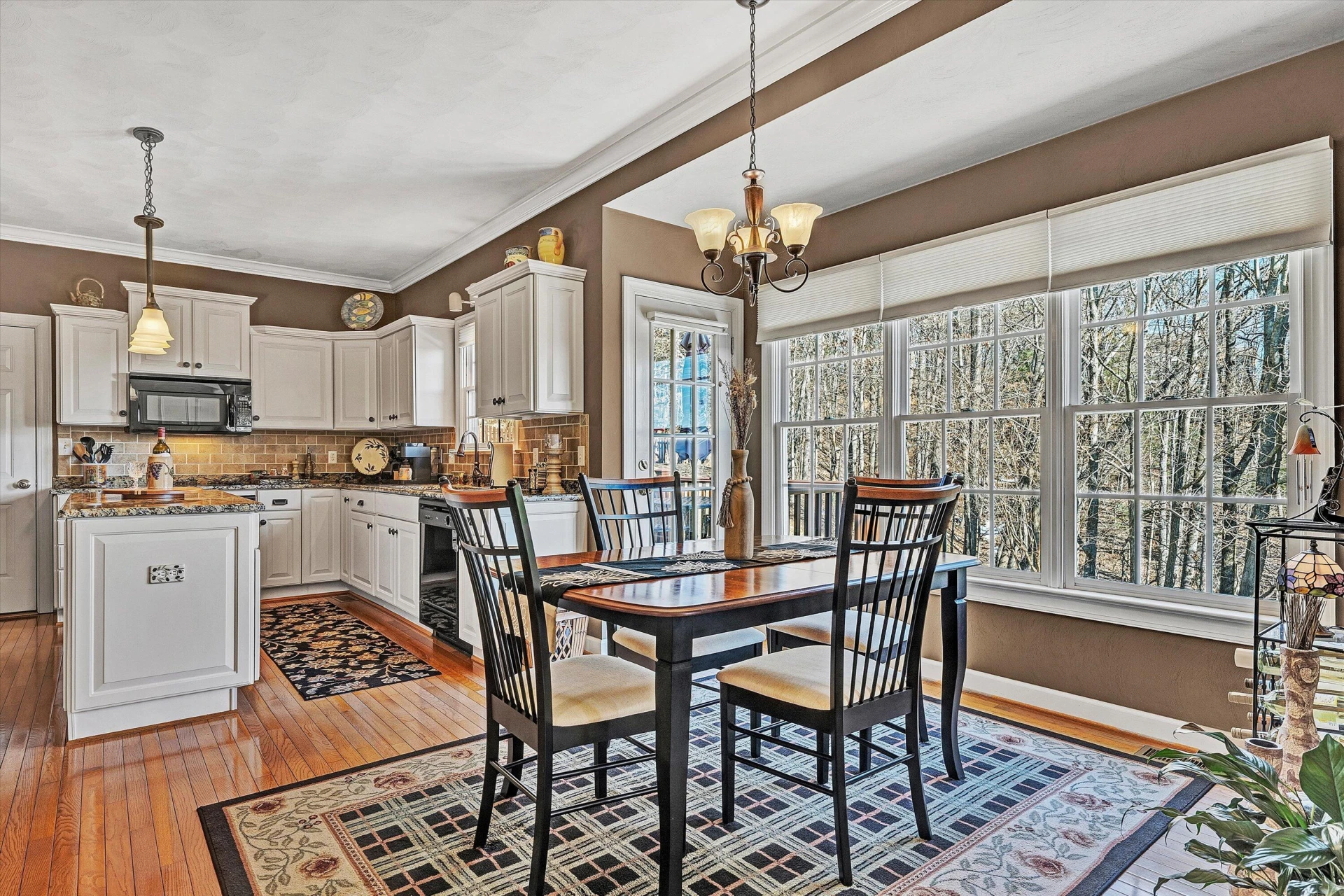 5852 Salisbury DR - Photo 19