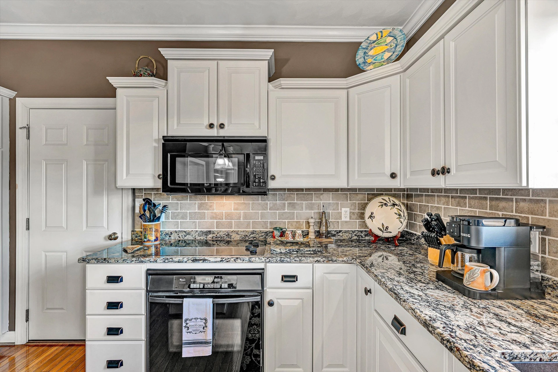 5852 Salisbury DR - Photo 24