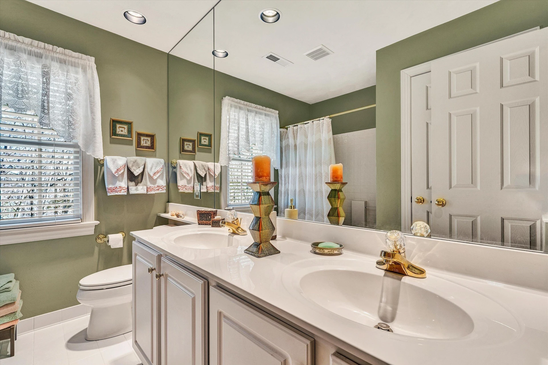 5852 Salisbury DR - Photo 43