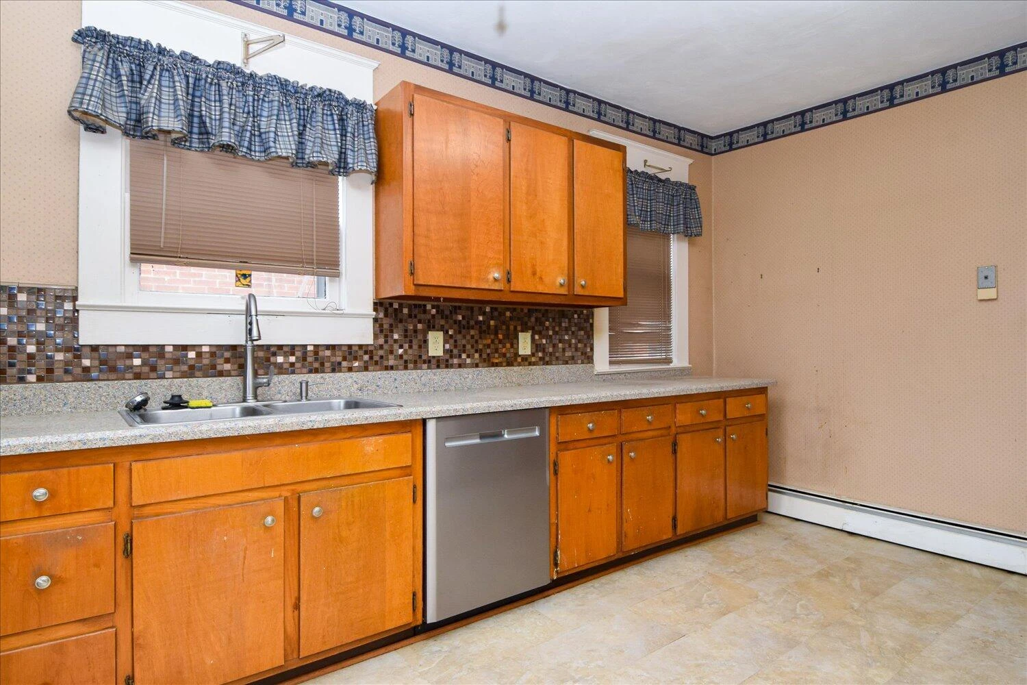 1906 Oxford AVE SW - Photo 15