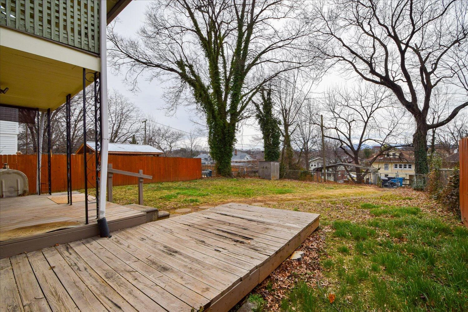 1906 Oxford AVE SW - Photo 28