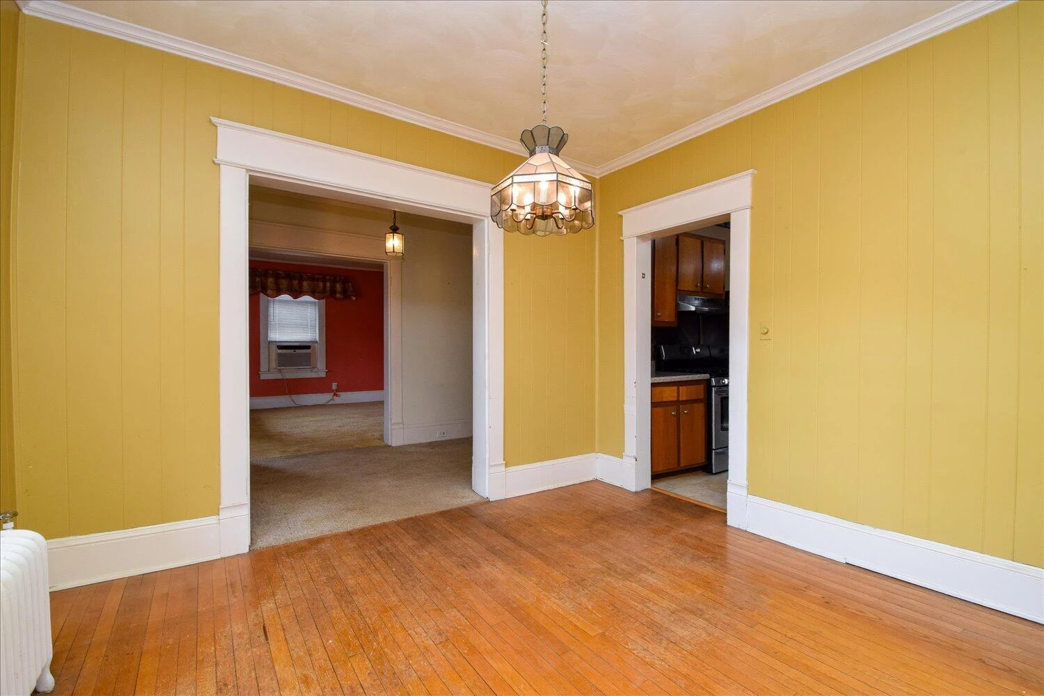 1906 Oxford AVE SW - Photo 8