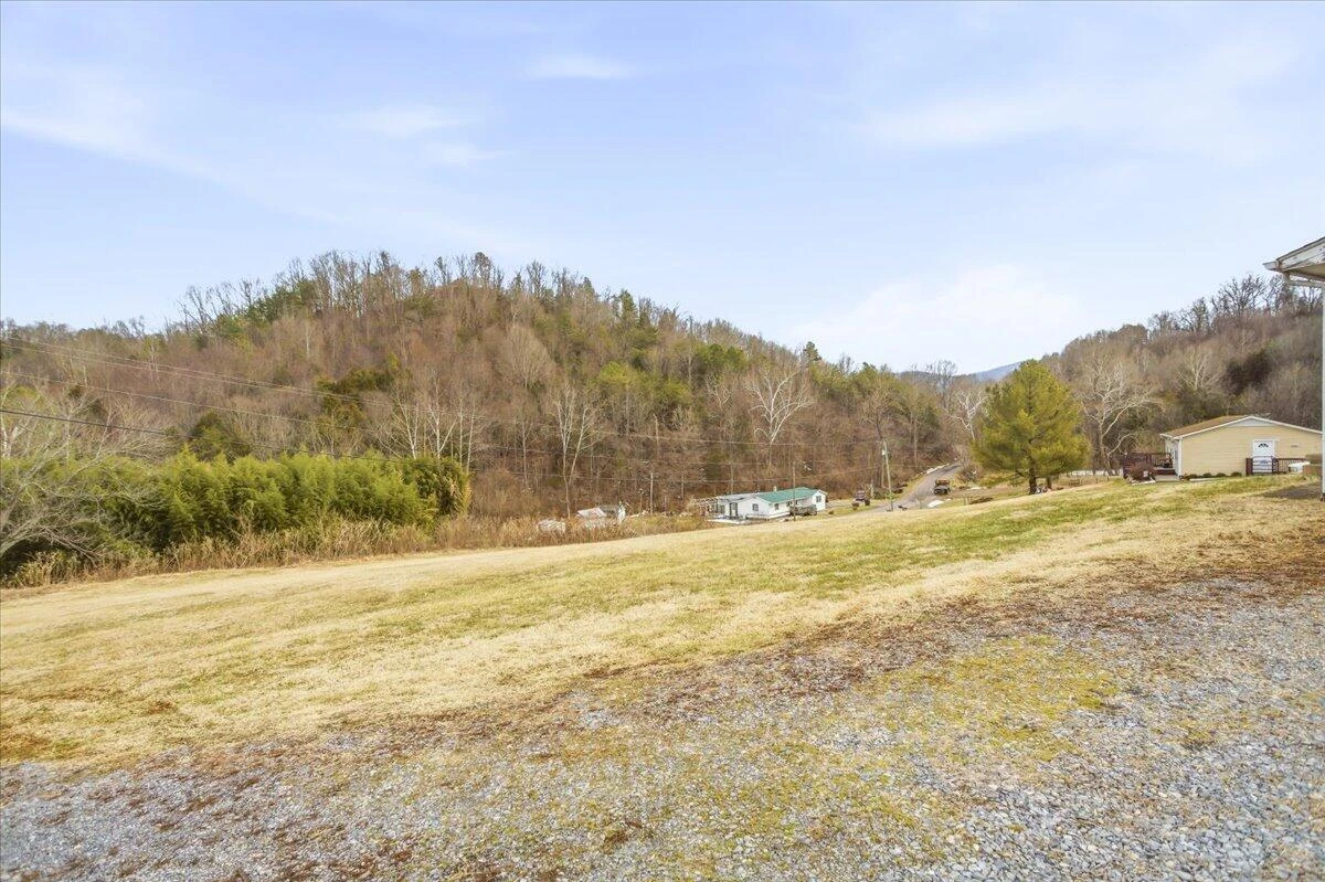 1249 Blue Ridge Tpke - Photo 4