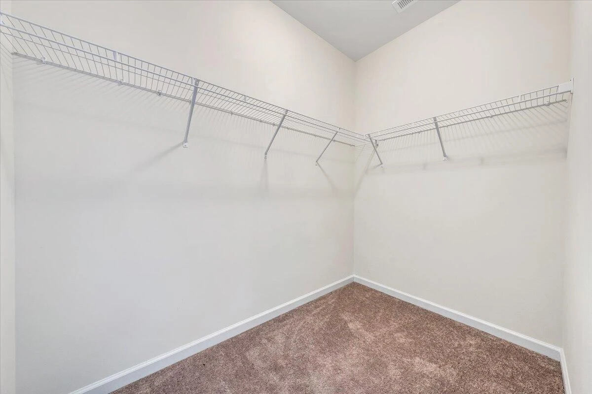 2044 Heys LN - Photo 21