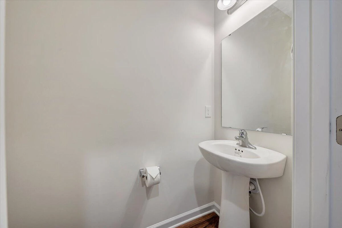 2044 Heys LN - Photo 23