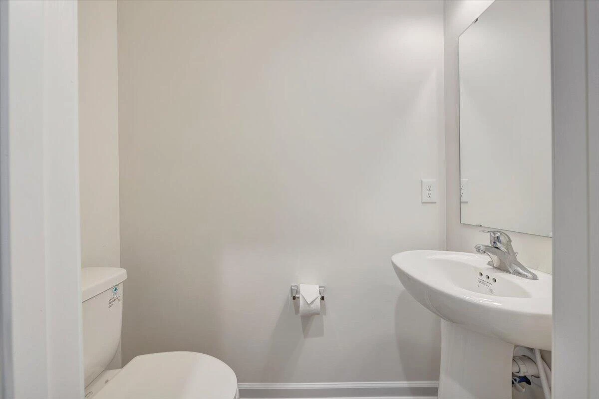2044 Heys LN - Photo 24