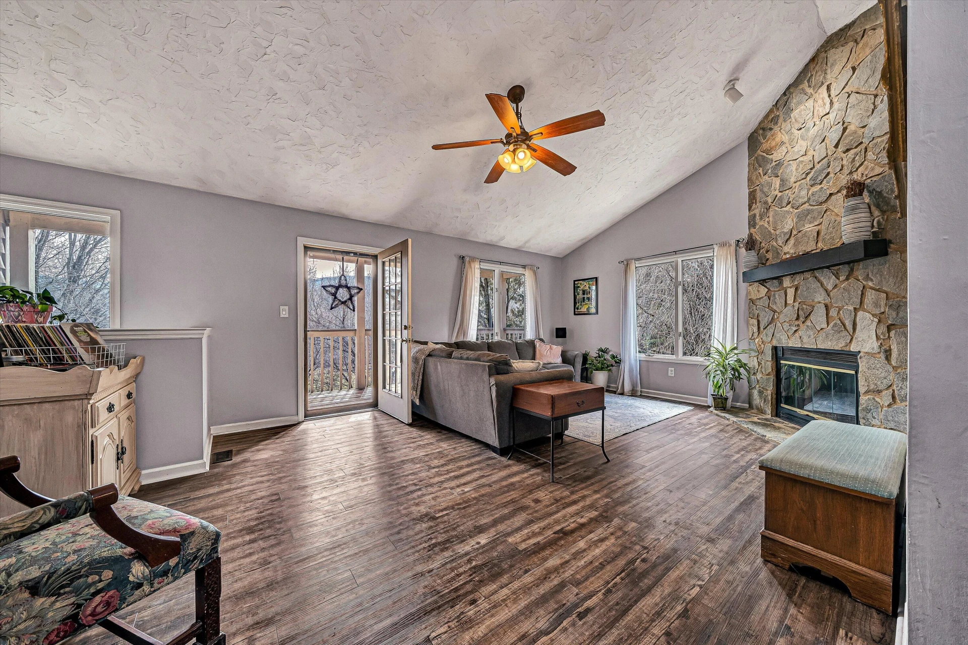 7141 Bent Mountain RD - Photo 4