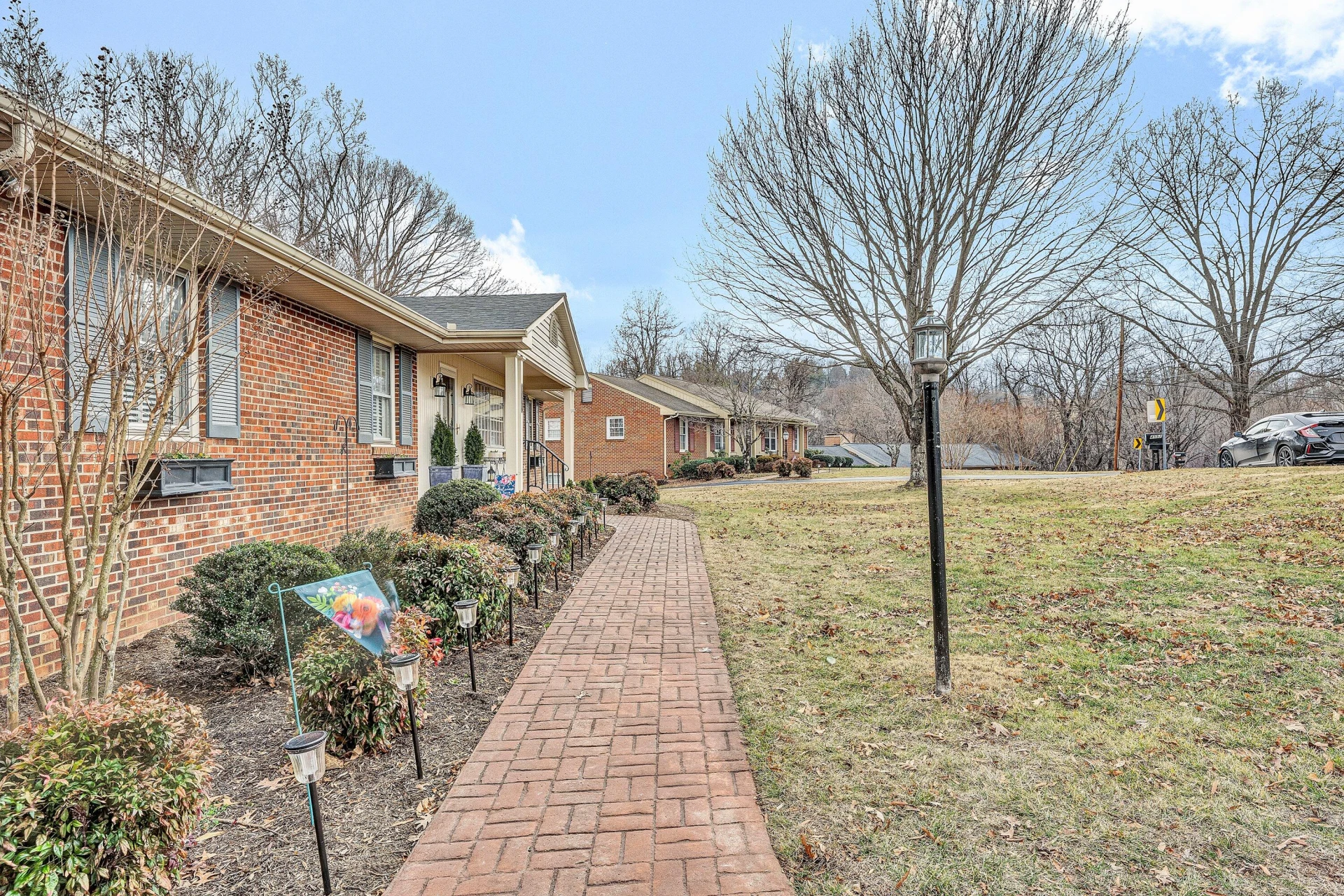 4544 Rosecrest RD - Photo 4