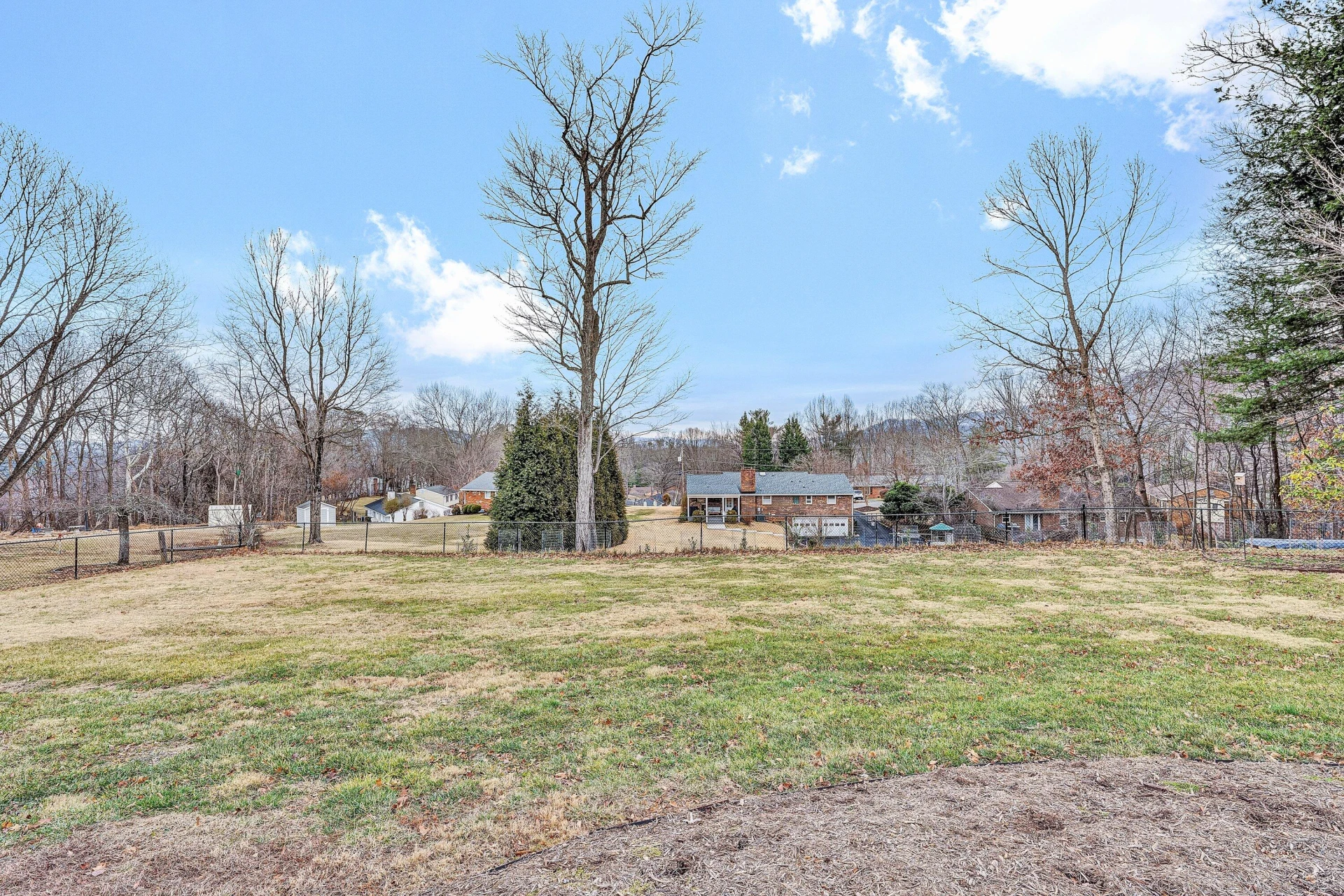 4544 Rosecrest RD - Photo 40