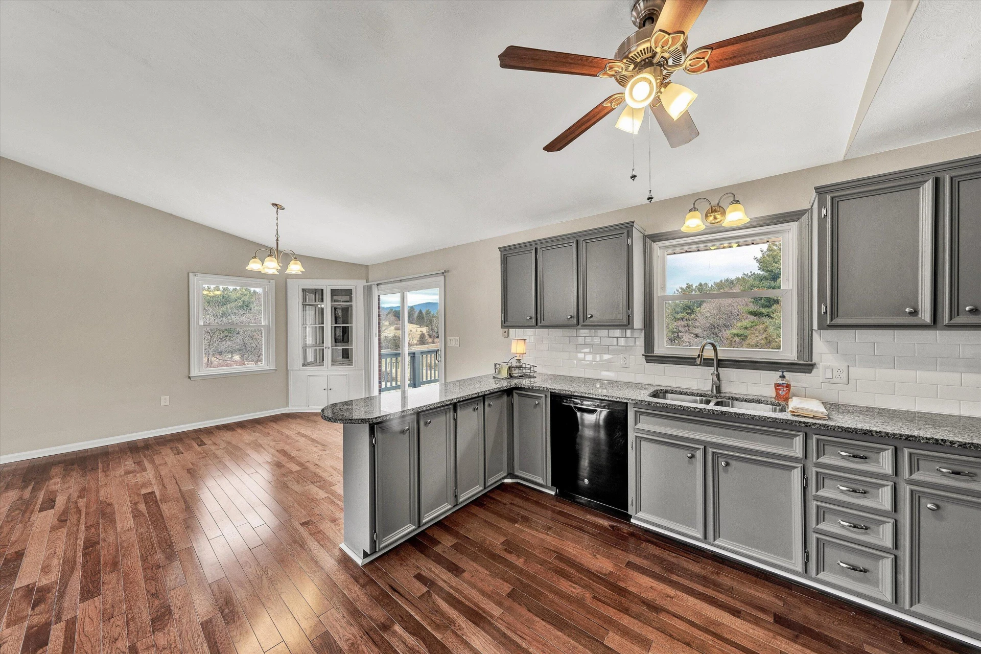 3862 Country Club RD - Photo 15