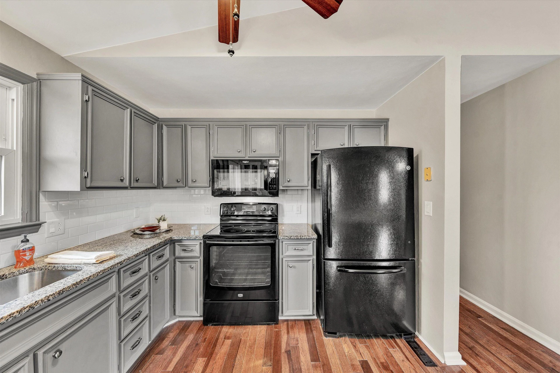 3862 Country Club RD - Photo 16