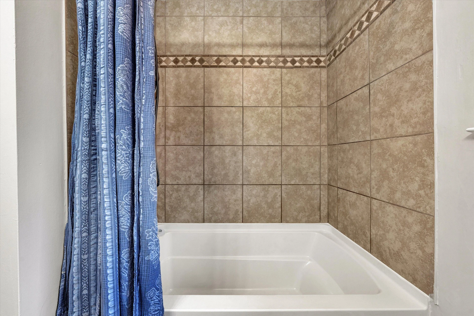 3862 Country Club RD - Photo 18