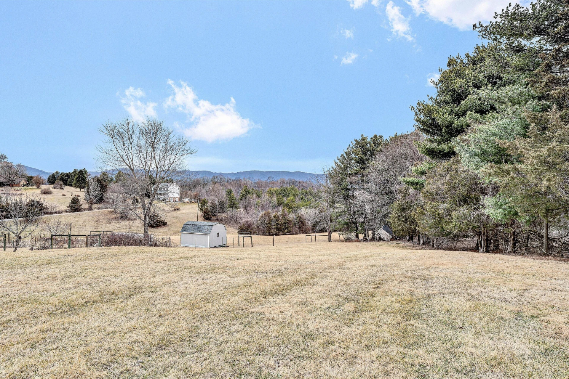 3862 Country Club RD - Photo 5