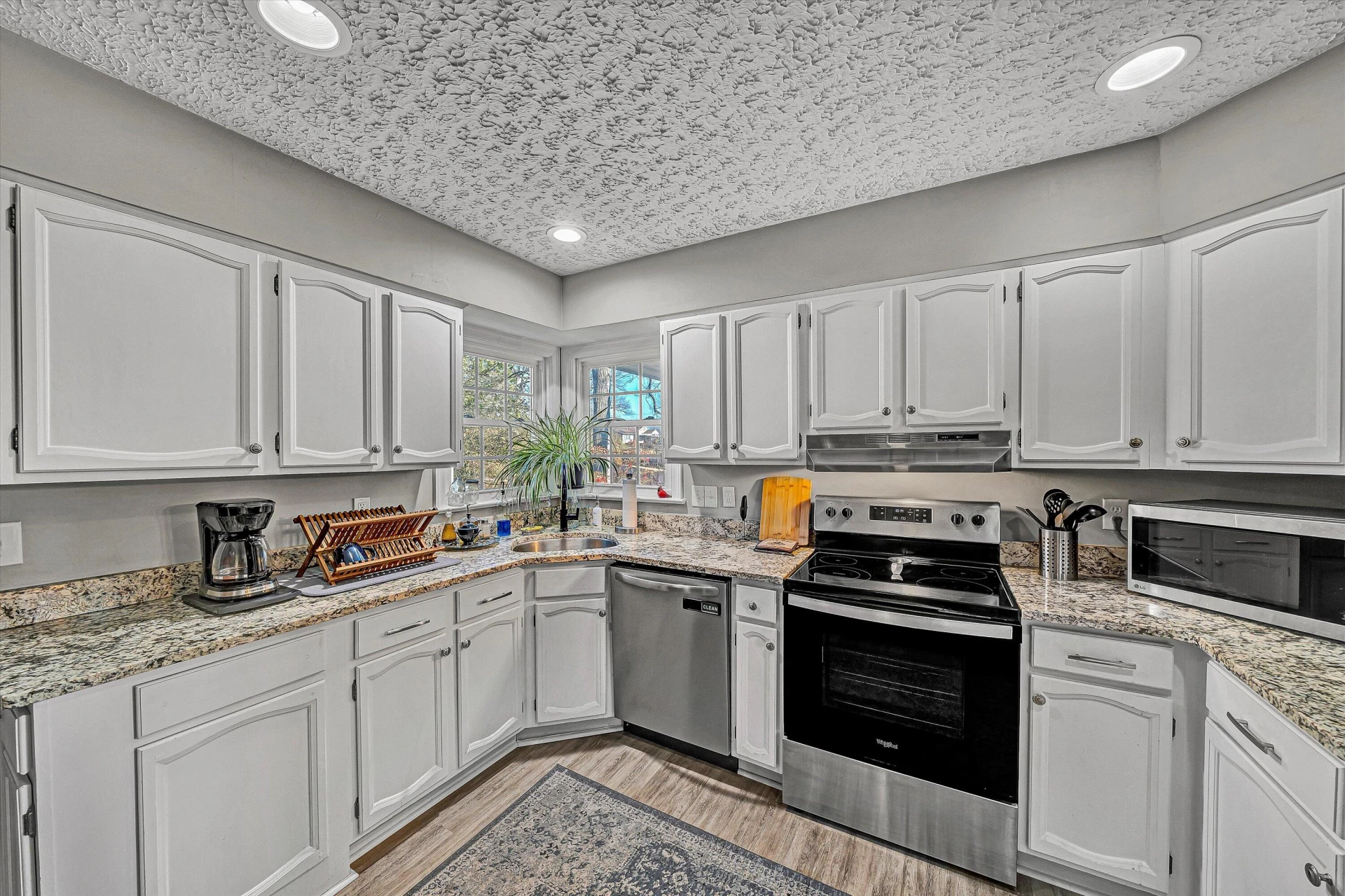 3633 Martinell AVE - Photo 12