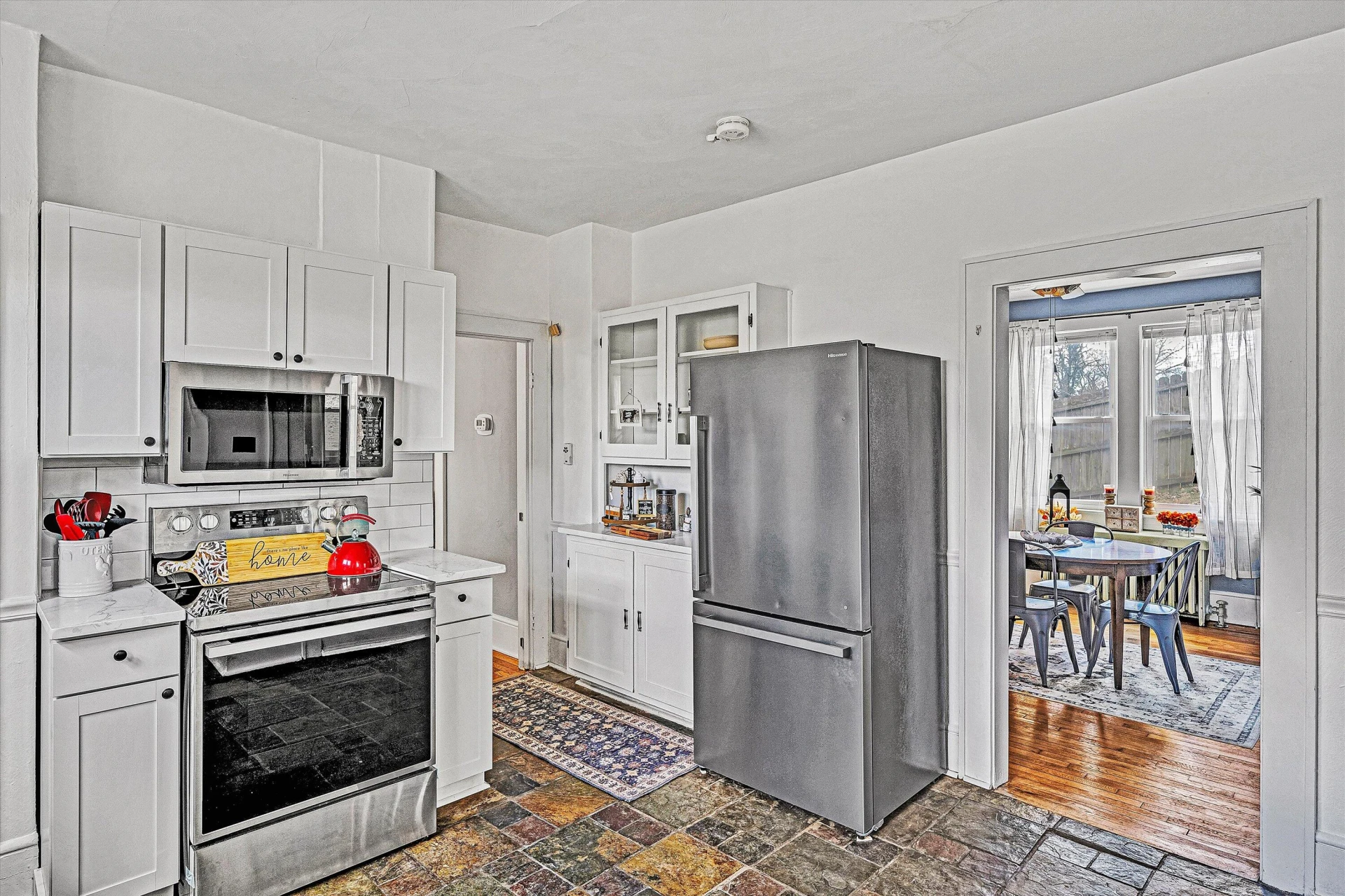 2126 Colgate ST NE - Photo 12