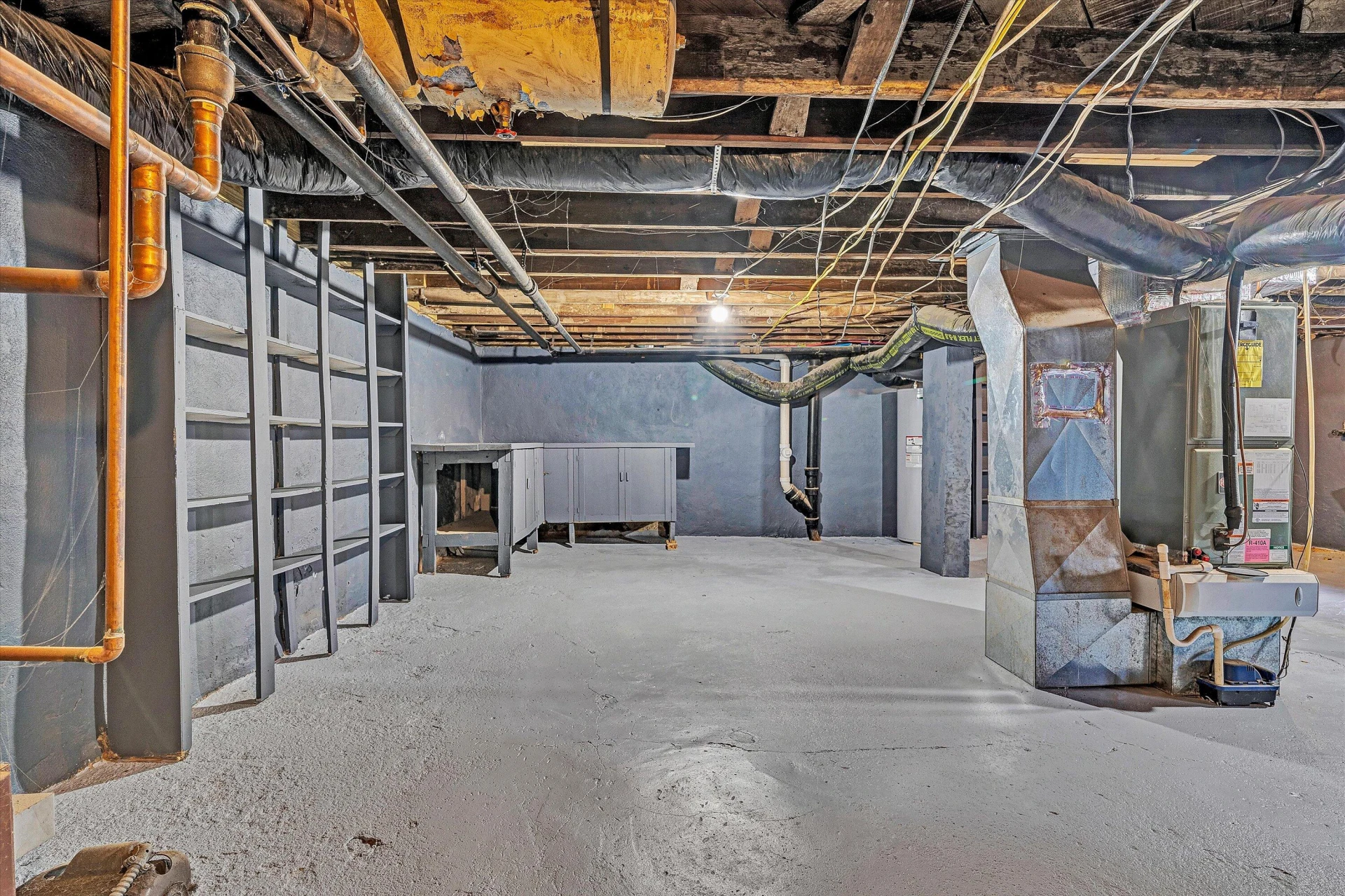 2126 Colgate ST NE - Photo 33