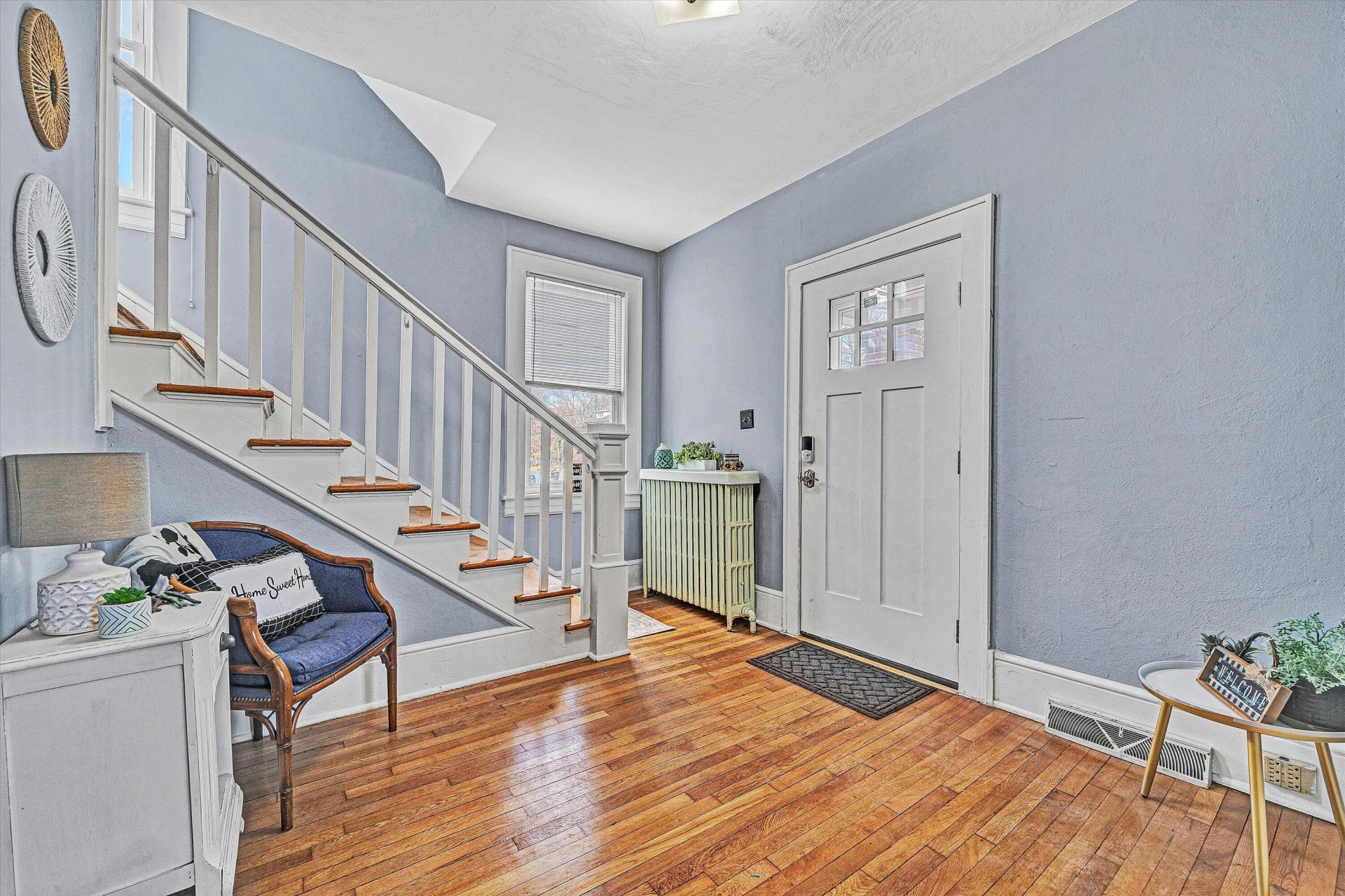 2126 Colgate ST NE - Photo 8