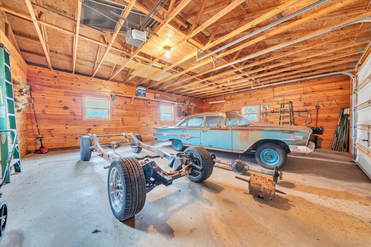 355 Dillards Hill RD - Photo 4