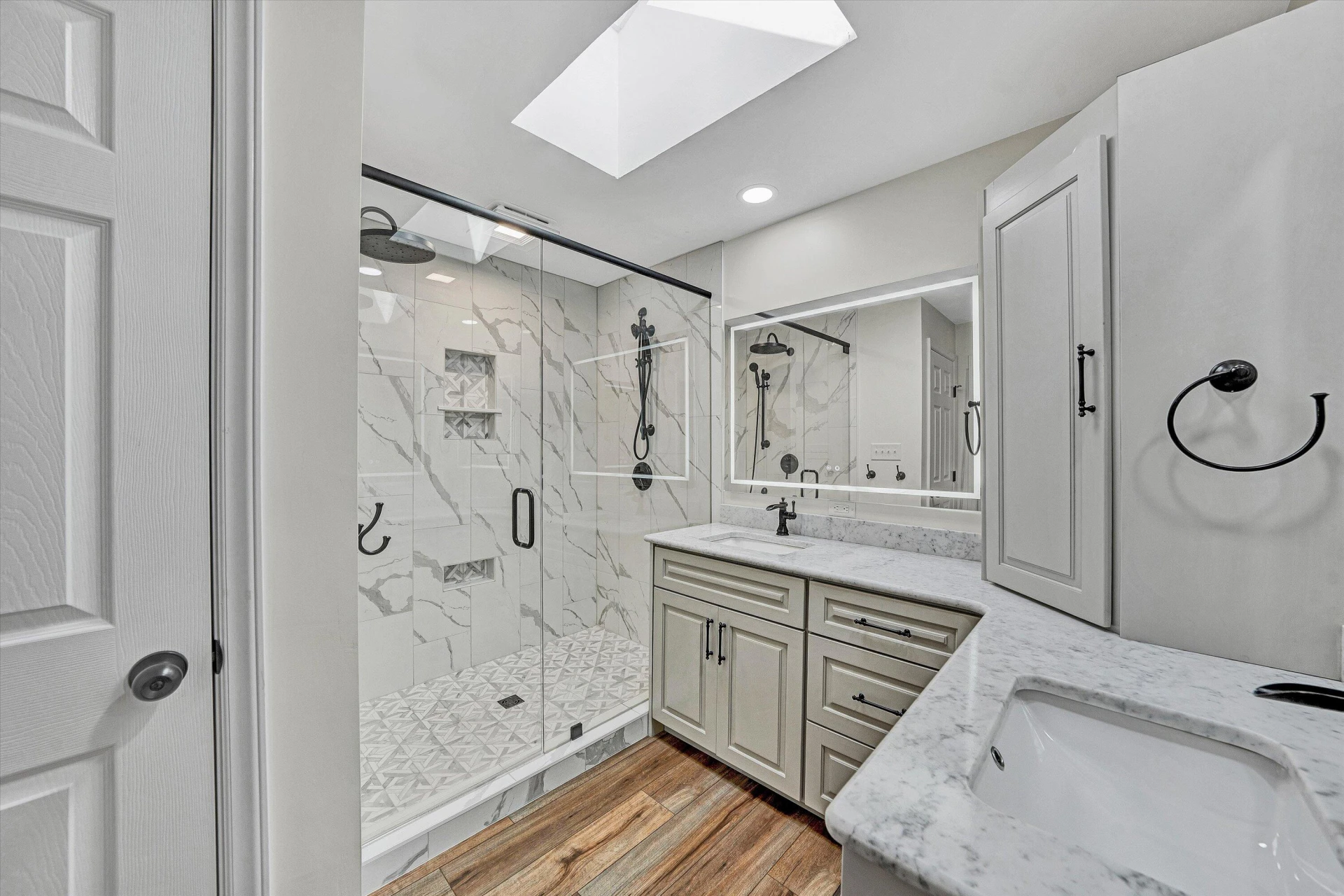 6347 Scruggs RD - Photo 24