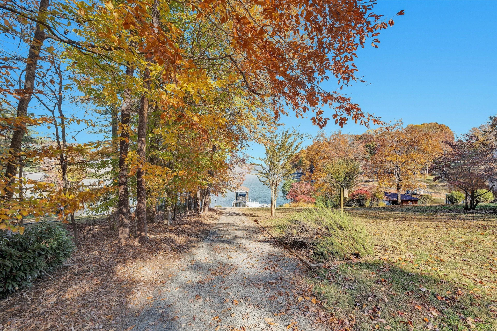 6347 Scruggs RD - Photo 45