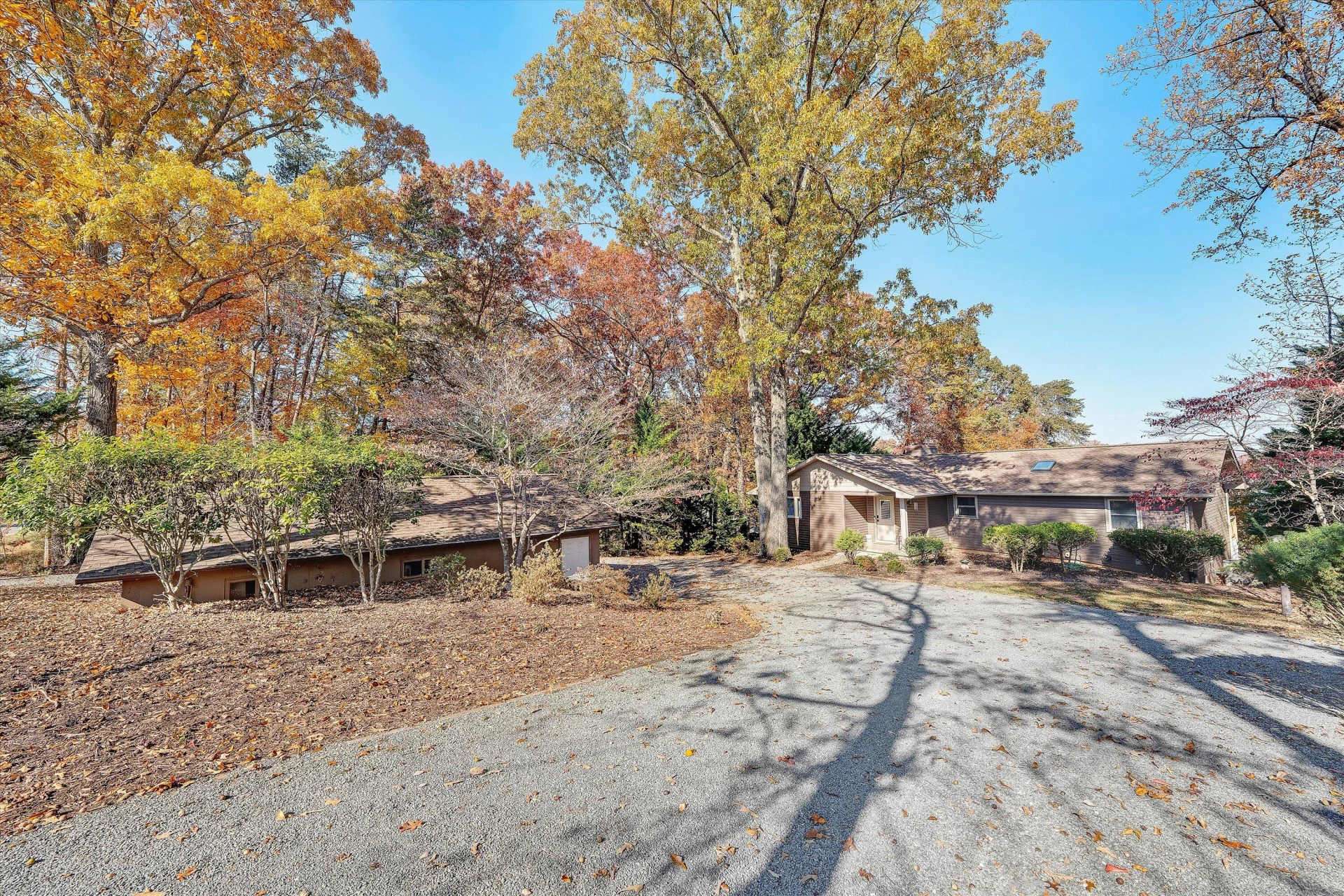 6347 Scruggs RD - Photo 57