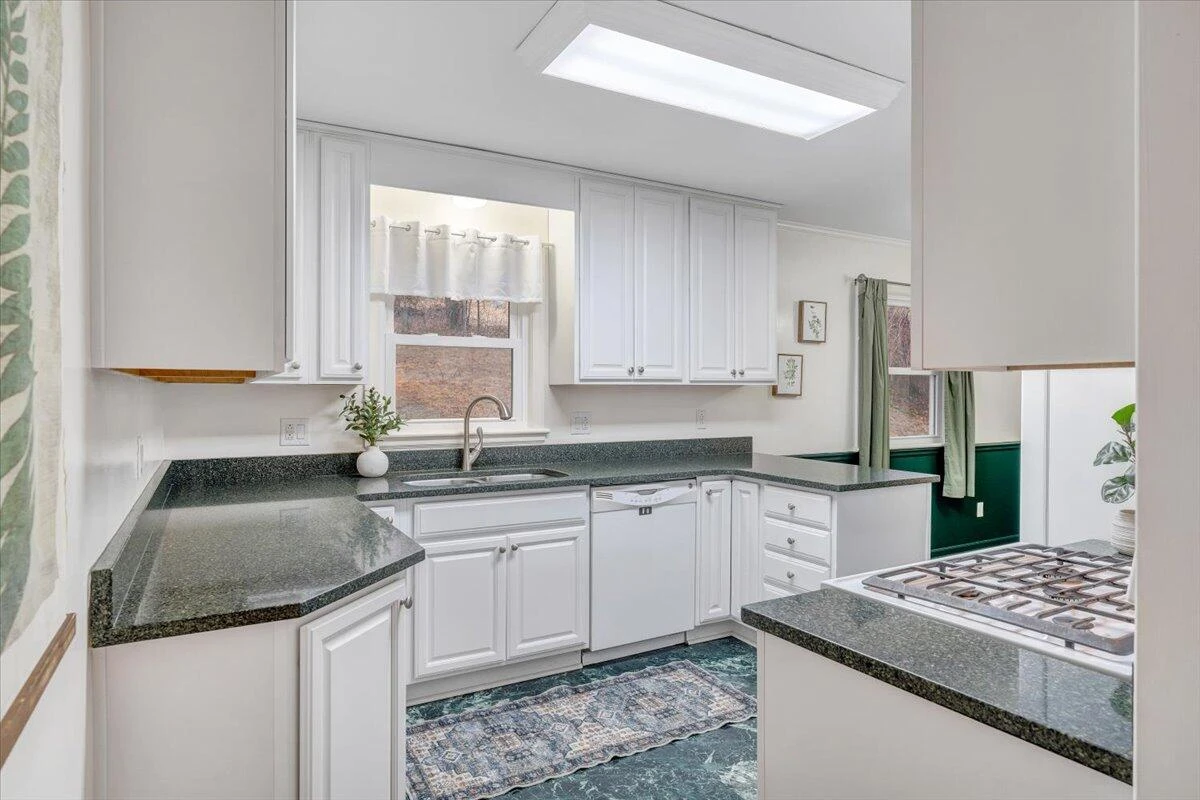 5033 Youngwood DR NW - Photo 21