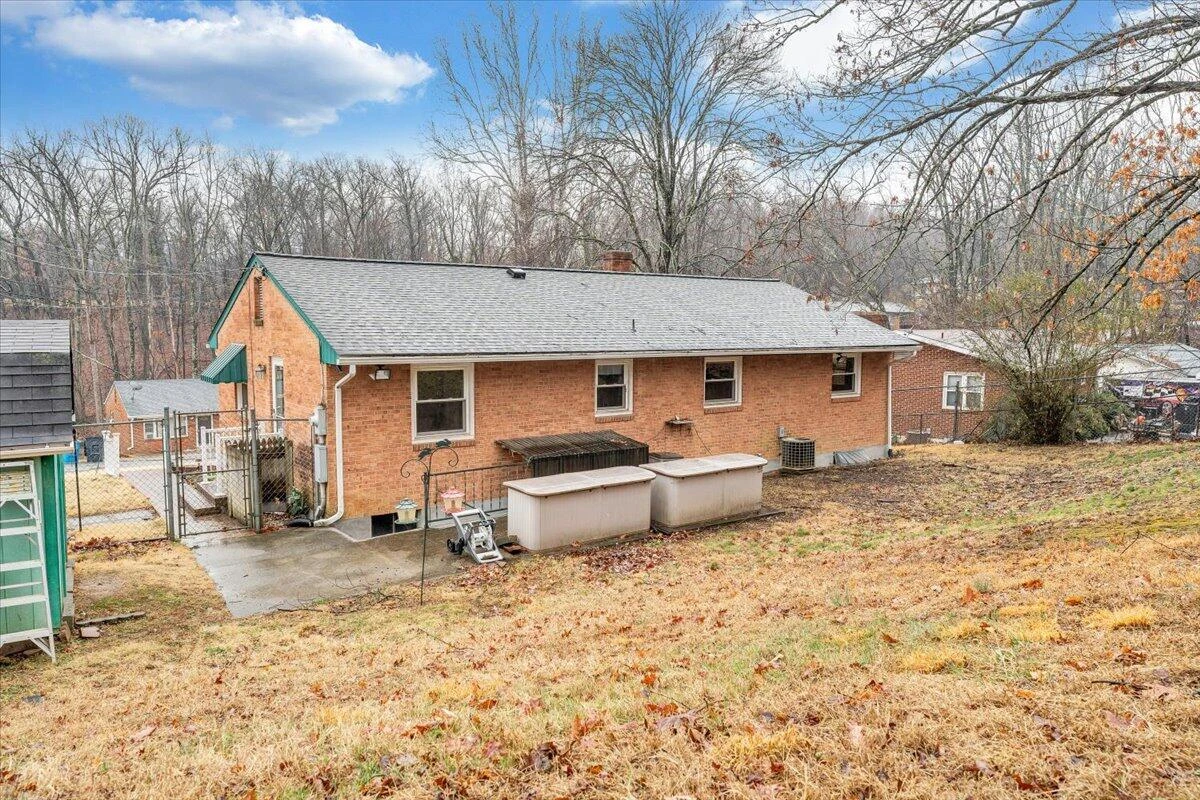 5033 Youngwood DR NW - Photo 40