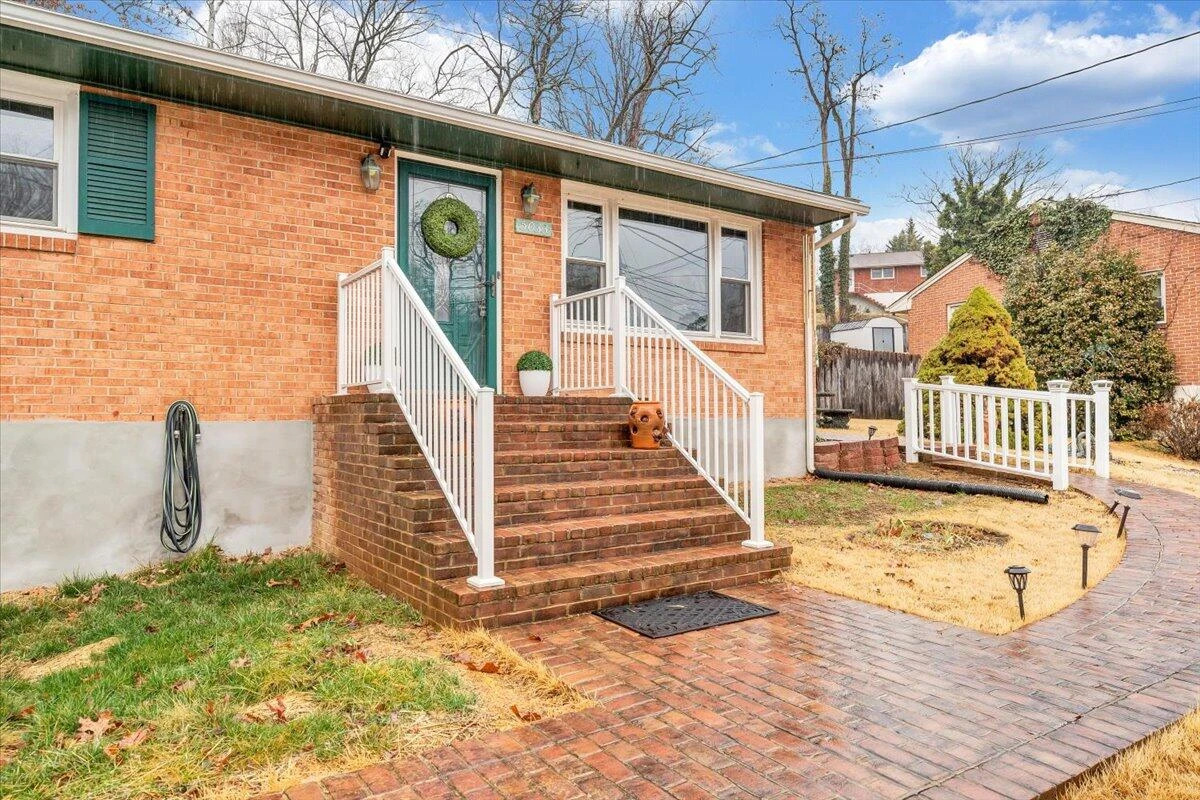 5033 Youngwood DR NW - Photo 8