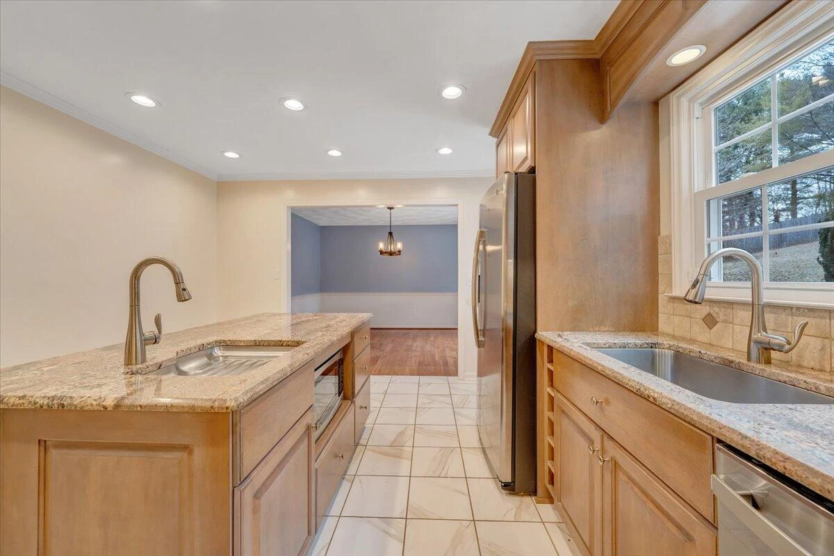 302 Ivy LN - Photo 24