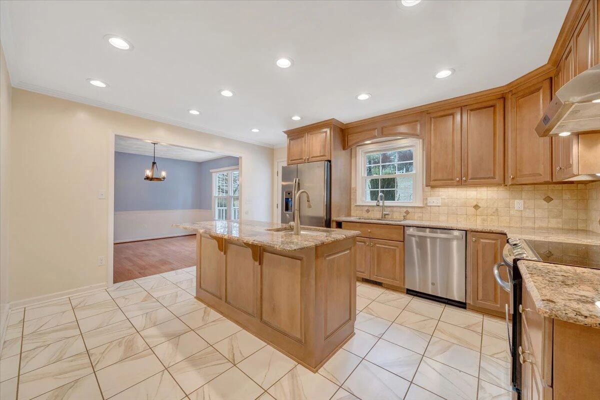 302 Ivy LN - Photo 26