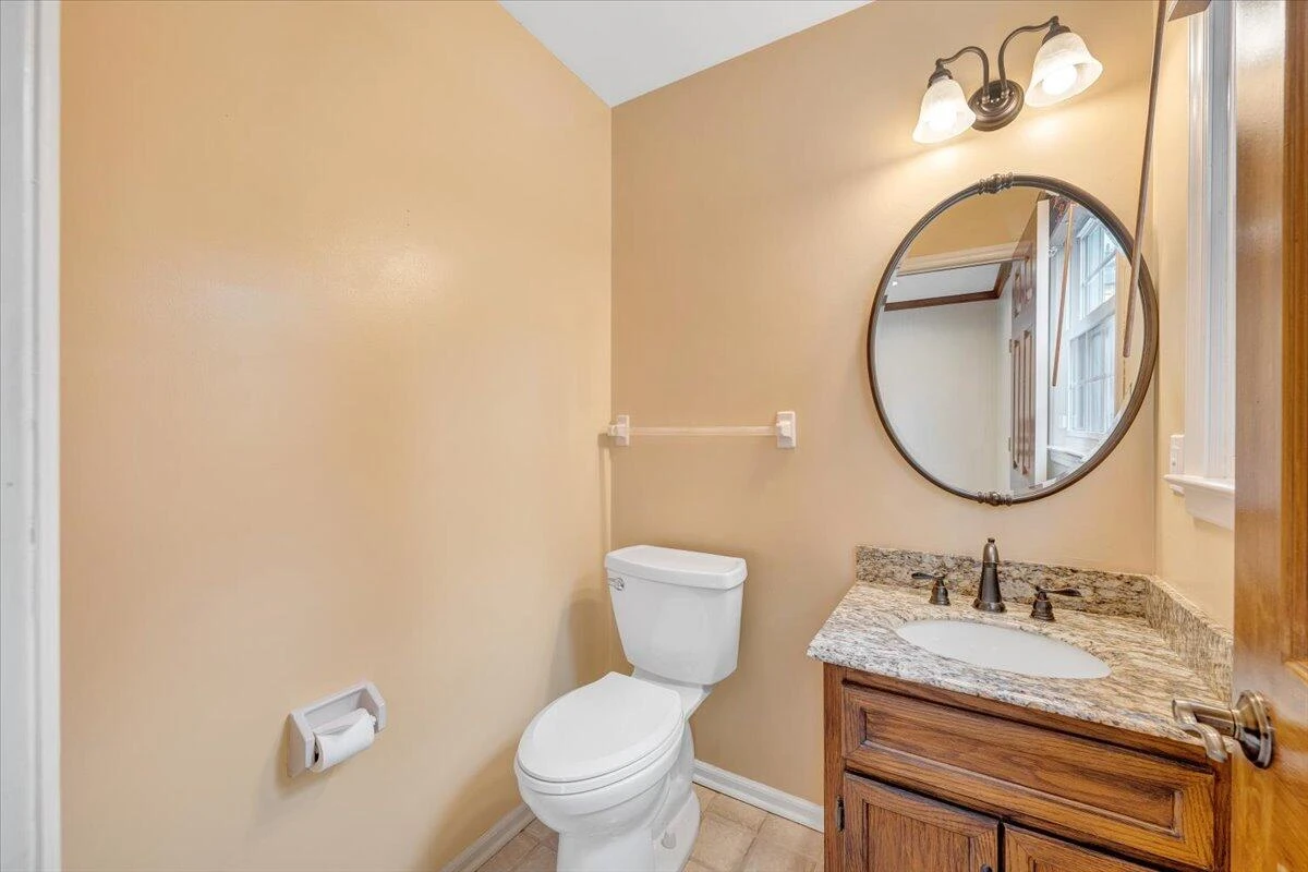 302 Ivy LN - Photo 33