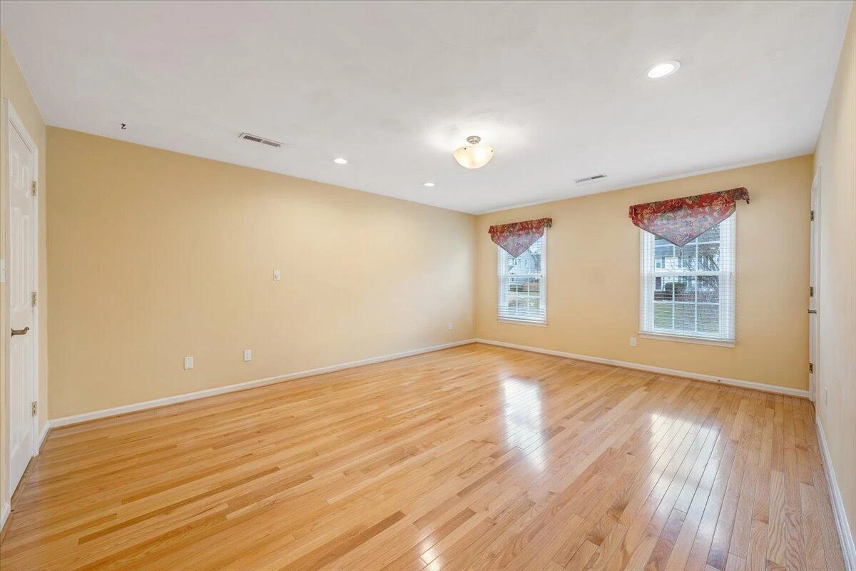 302 Ivy LN - Photo 36