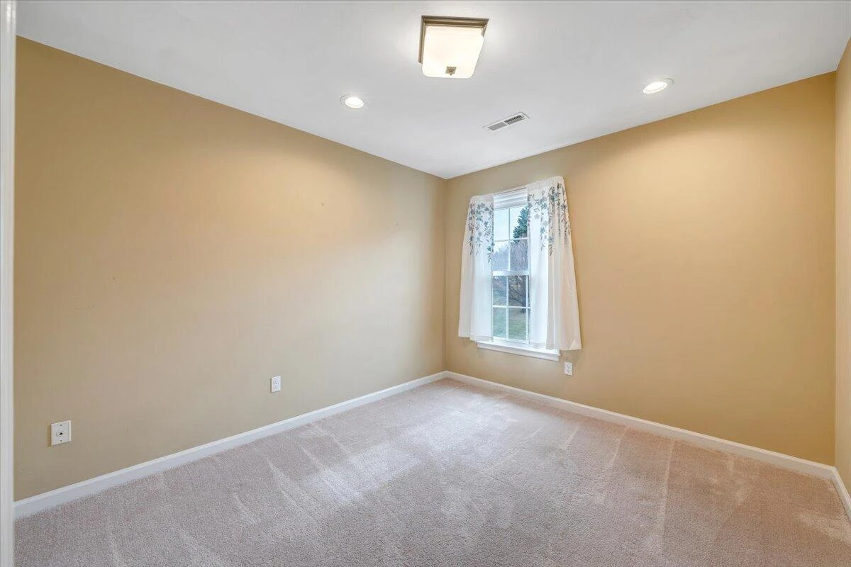 302 Ivy LN - Photo 52