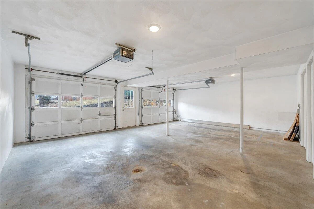 302 Ivy LN - Photo 65